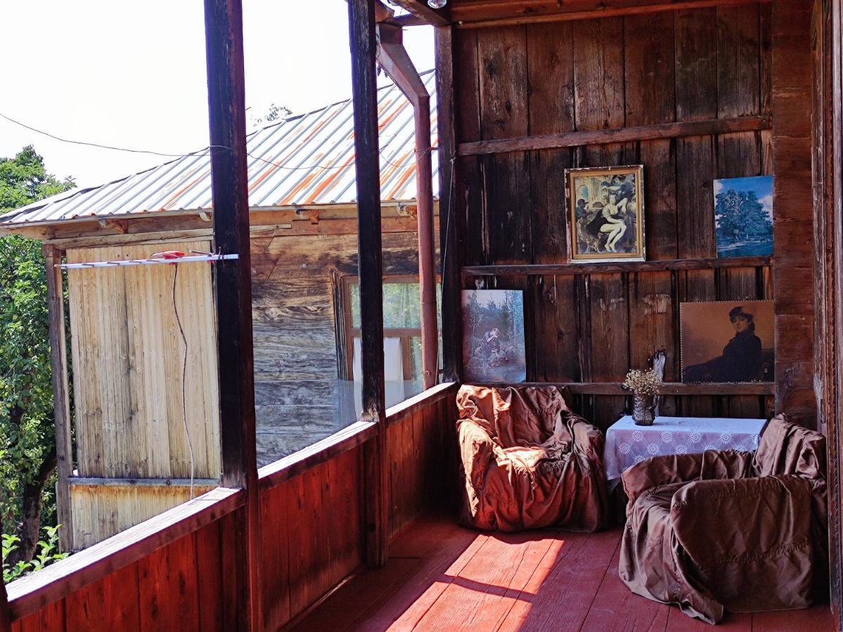 Racha Chogovadze'S Guest House Ambrolauri Dış mekan fotoğraf