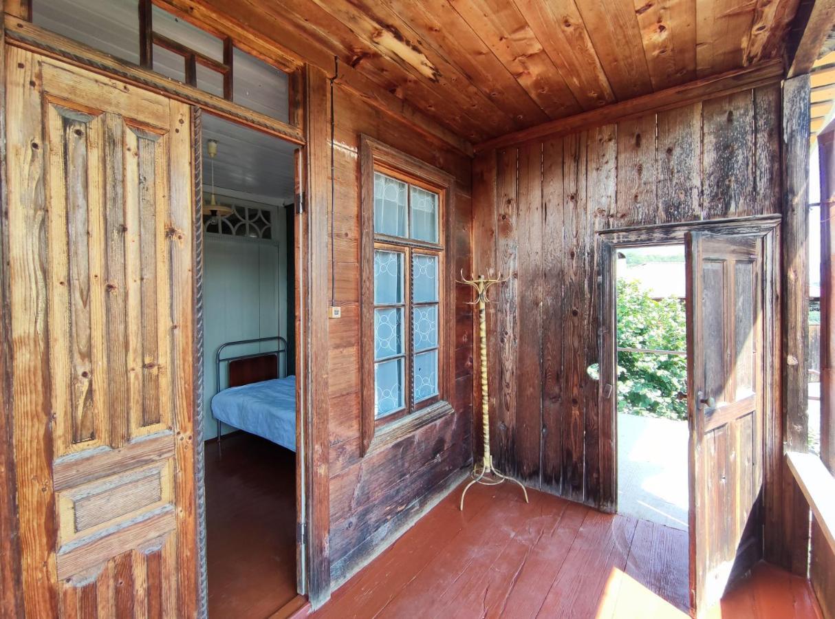 Racha Chogovadze'S Guest House Ambrolauri Dış mekan fotoğraf